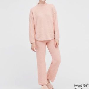 Uniqulo GREEN matching fuzzy set